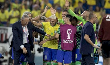 Tite comemora retorno de Neymar: 'Liderança técnica da equipe'