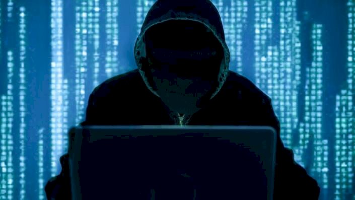 O que é o golpe do 'abate do porco', que manipula vítimas e esvazia suas contas bancárias