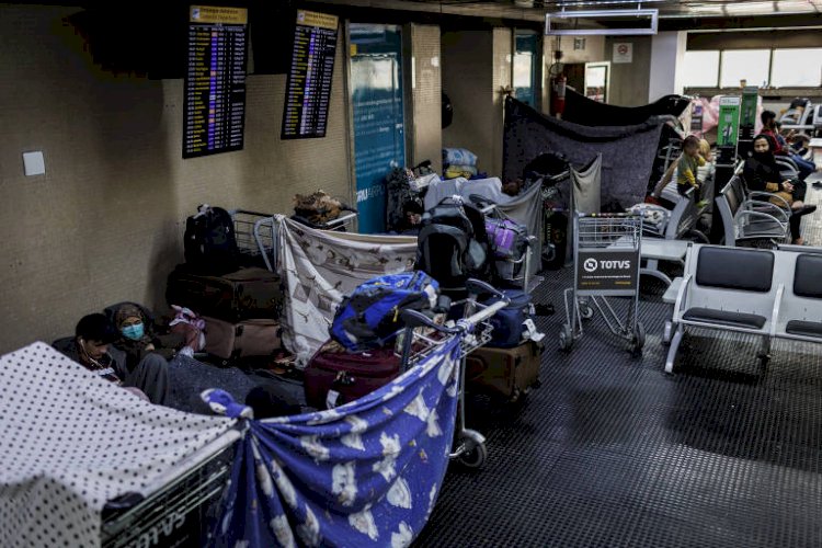 MPF cobra explicações do governo federal sobre afegãos acampados no aeroporto de Garulhos