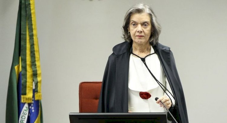 'Não se pode permitir a volta de censura', diz Cármen Lúcia ao comentar decisões do TSE